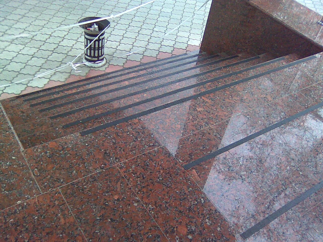 Клинкер ступени. Лестница из кабанчик. Ступень флорентинер stroeher. Гранитная плитка для крыльца морозостойкая противоскользящая. Гранитная плитка для крыльца морозостойкая противоскользящая.