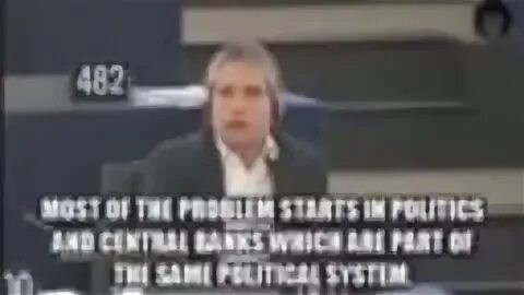Ничем не выдал. Ничем не выдал