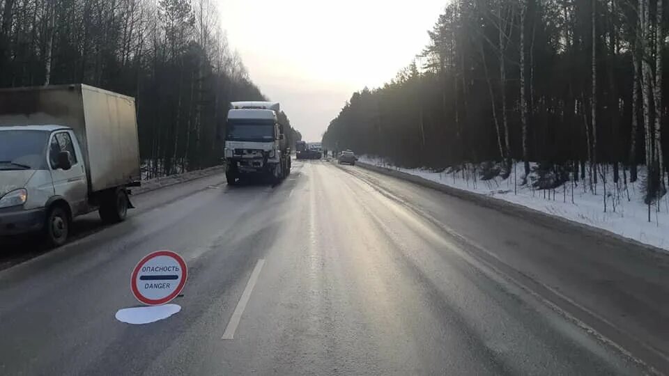Дорога нефтекамск дюртюли состояние. Дтп нефтекамск дюртюли. авария на трассе дюртюли нефтекамск. дтп трасса нефтекамск дюртюли.
