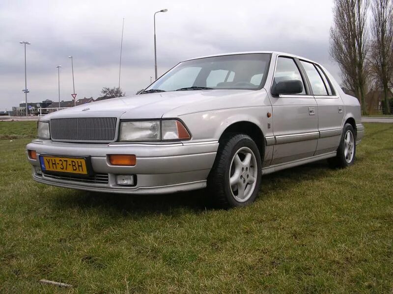 Крайслер саратога. Крайслер Саратога 1993. Chrysler Saratoga 3.0. Крайслер Саратога 1990.