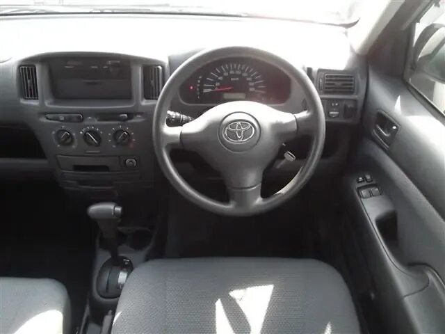 установка подголовников на заднее сидение тойота саксид - Toyota Succeed, 1,5 л,