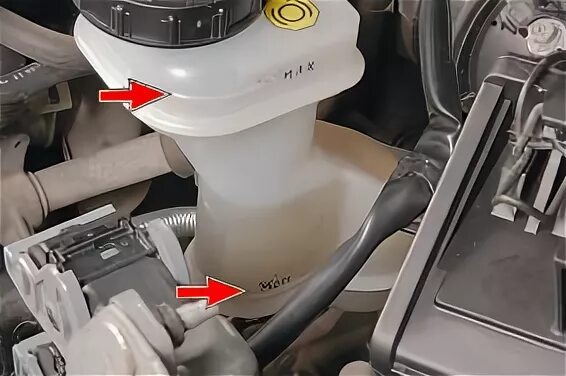 Ke90399932 жидкость тормозная. 6. тормозная жидкость ниссан кашкай j11. тормозная жидкость кашкай j11. Nissan qashqai бачок тормозной жидкости.