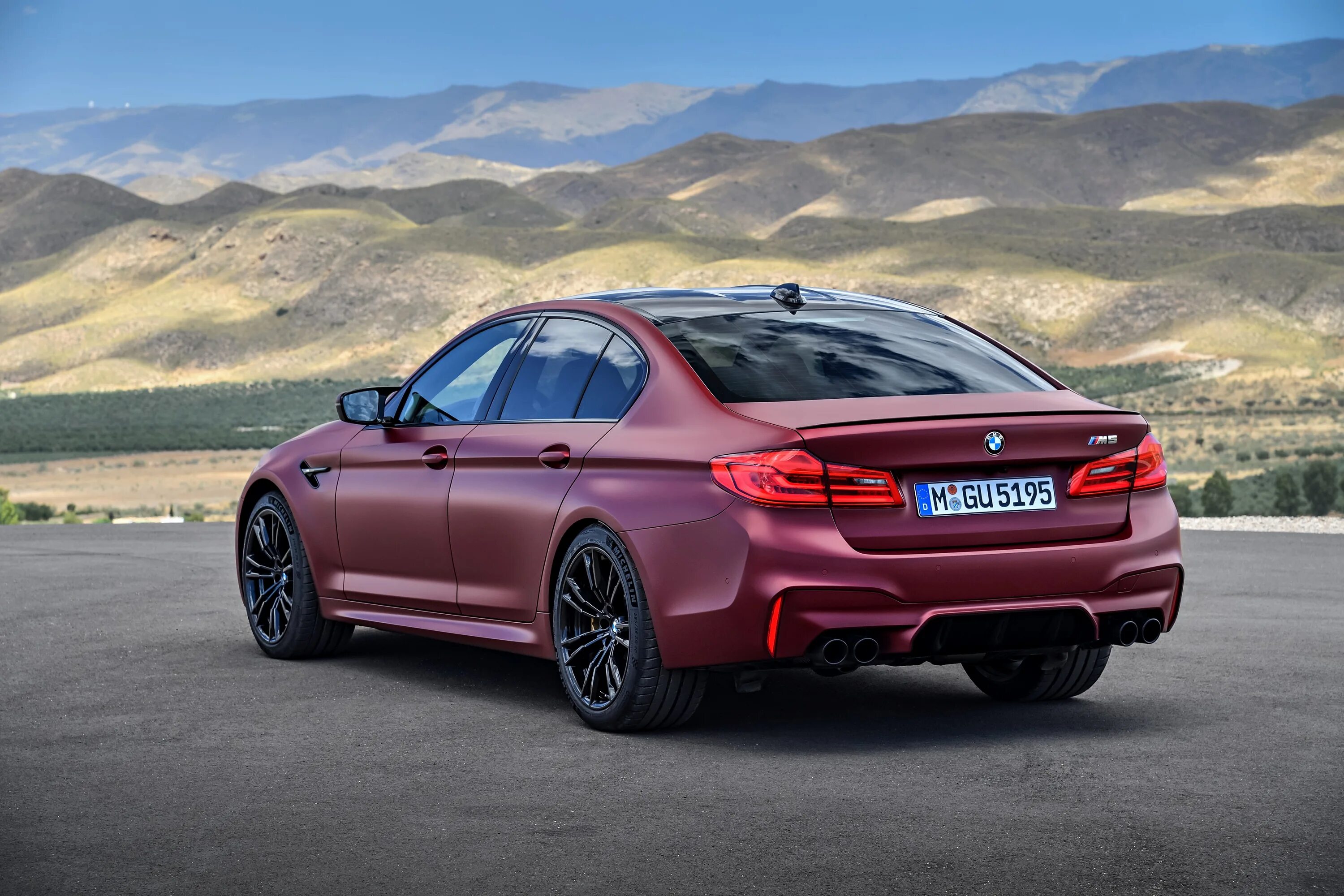 Бмв м5 компетишн 2024 цена. BMW m5 f90. BMW m5 f90 2018. BMW m5 f90 CS. BMW m5 f90 2017.