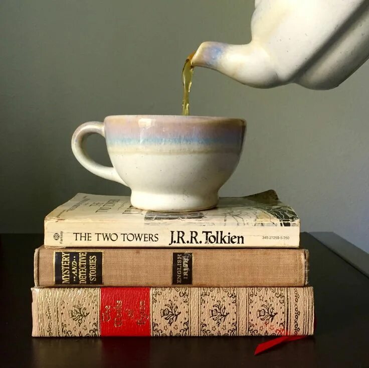 Книга "чай". Чашка чая читать. Чашка кофе и книга. Чашка чая читать. Книга о кофе.