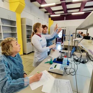 Специалисты со средним профессиональным образованием