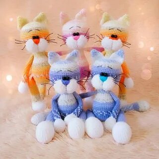 Кот игрушка связанные