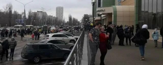 Теракт в московском торговом центре. В Москве эвакуировали ТЦ. Минирование зданий Воронеж 5 февраля. Тимашевск заминирован торговый центр. Теракт в Санкт Петербурге.