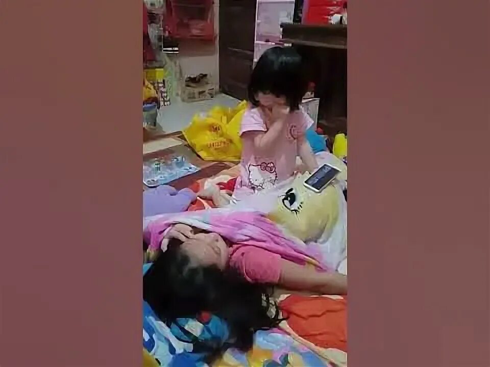 Мом sleeping son japan. Andai kaka ku tidak menggodaku. Bokep kakak tidur. Bokep kakak tidur. Kaka beradik viral.