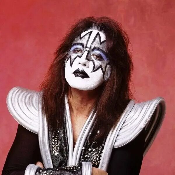 Эйс Фрейли Кисс. Группа Kiss Эйс Фрейли. Эйс Фрейли в гриме. Kiss: Ace Frehley Эйс Фрейли. Грим группы кисс