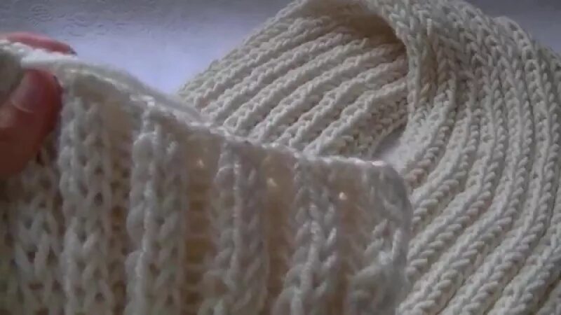 Снуд резинкой. Связать снуд спицами английской резинкой. Снуд резинкой. Связать снуд спицами английской резинкой. Вязаный шарф резинкой.