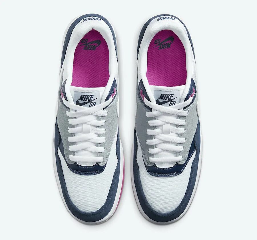 Как завязывать найки данки. Nike GTS Return. Зашнуровать кроссовки Nike SB. Шнуровка Nike SB. Найк СИБИ.