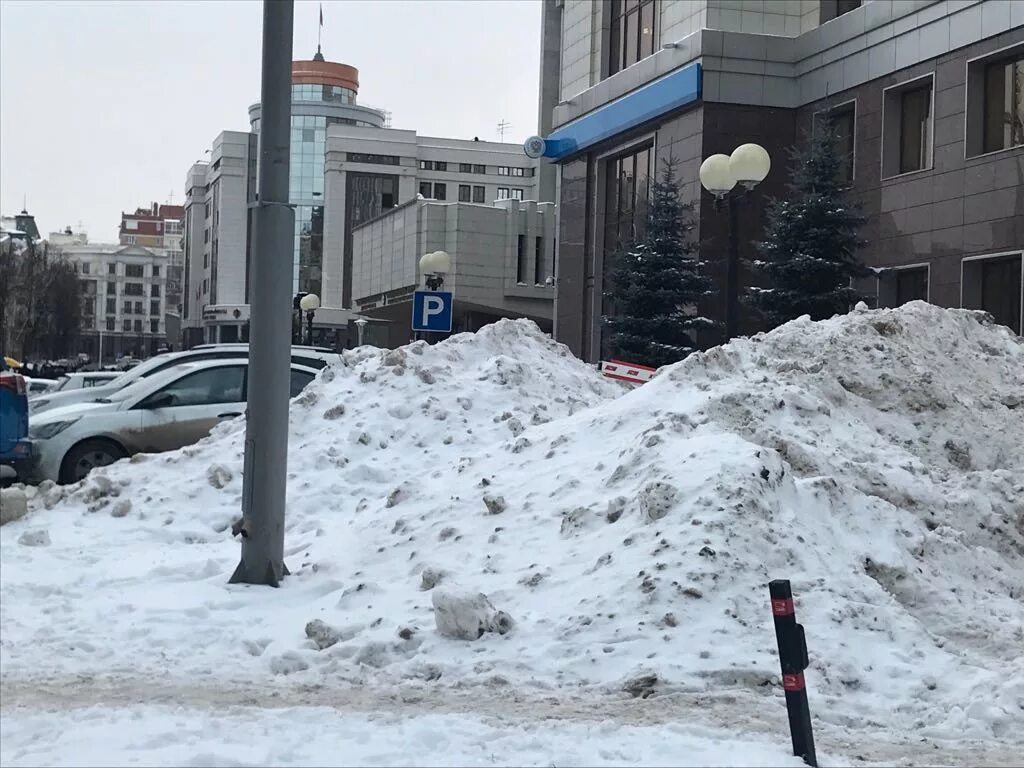 Снеговая казань. Сугробы в казани. Снеговая казань. Снегопад в казани. Казань снег.