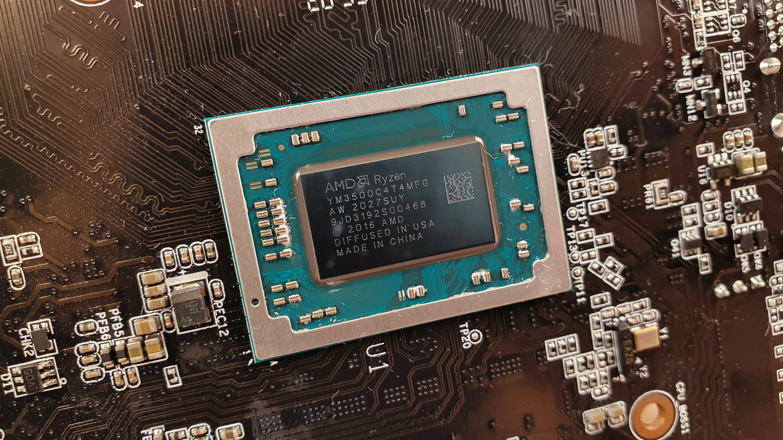 Amd 3550h. Ryzen 3550h. процессор amd ryzen 5 3550h. ryzen 3550h чип. amd ryzen 5 3500u материнская плата.