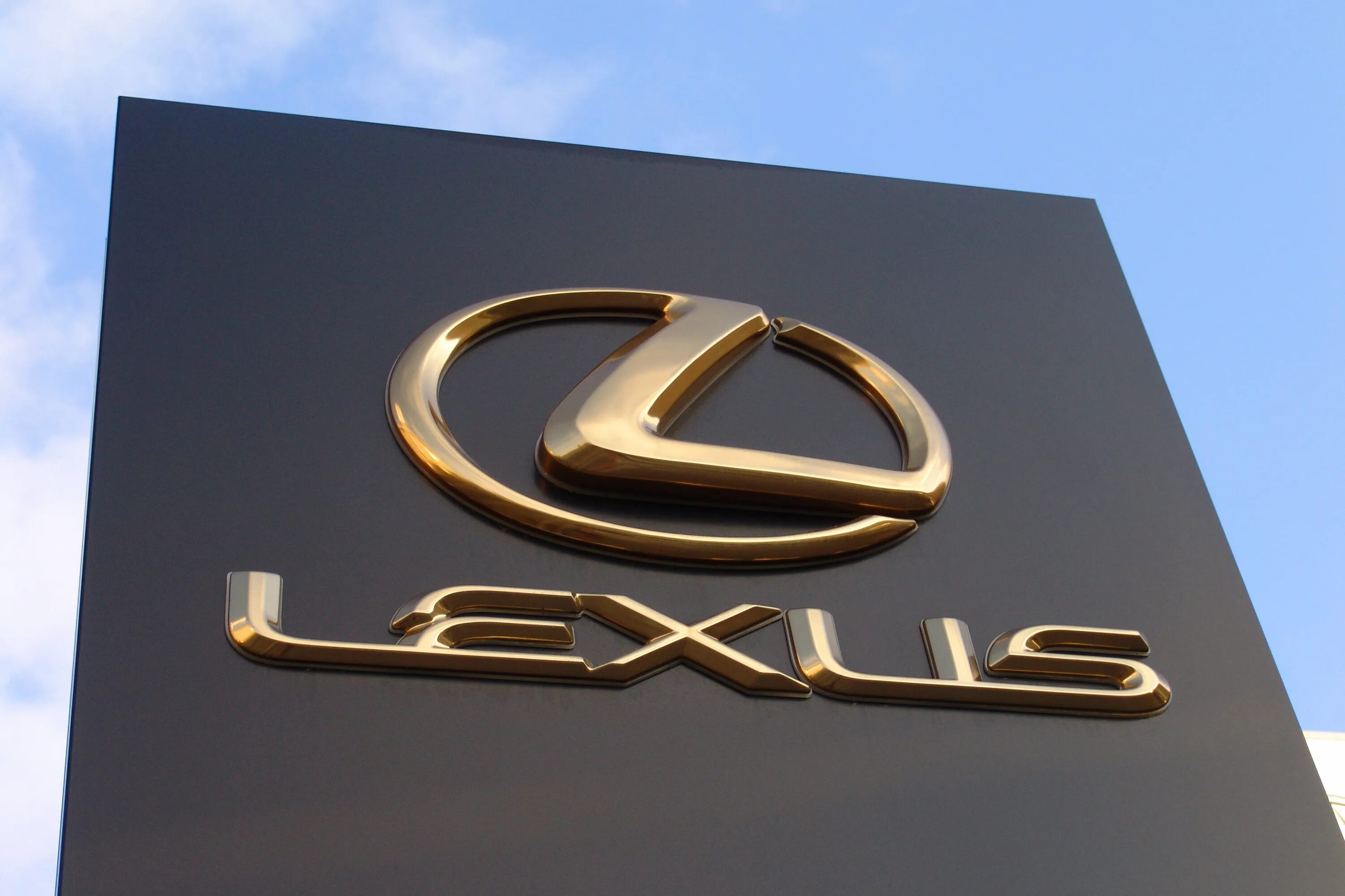 Lexus значок. Марка машины лексус. lexus логотип. знак лексуса. значок автомобиля лексус.