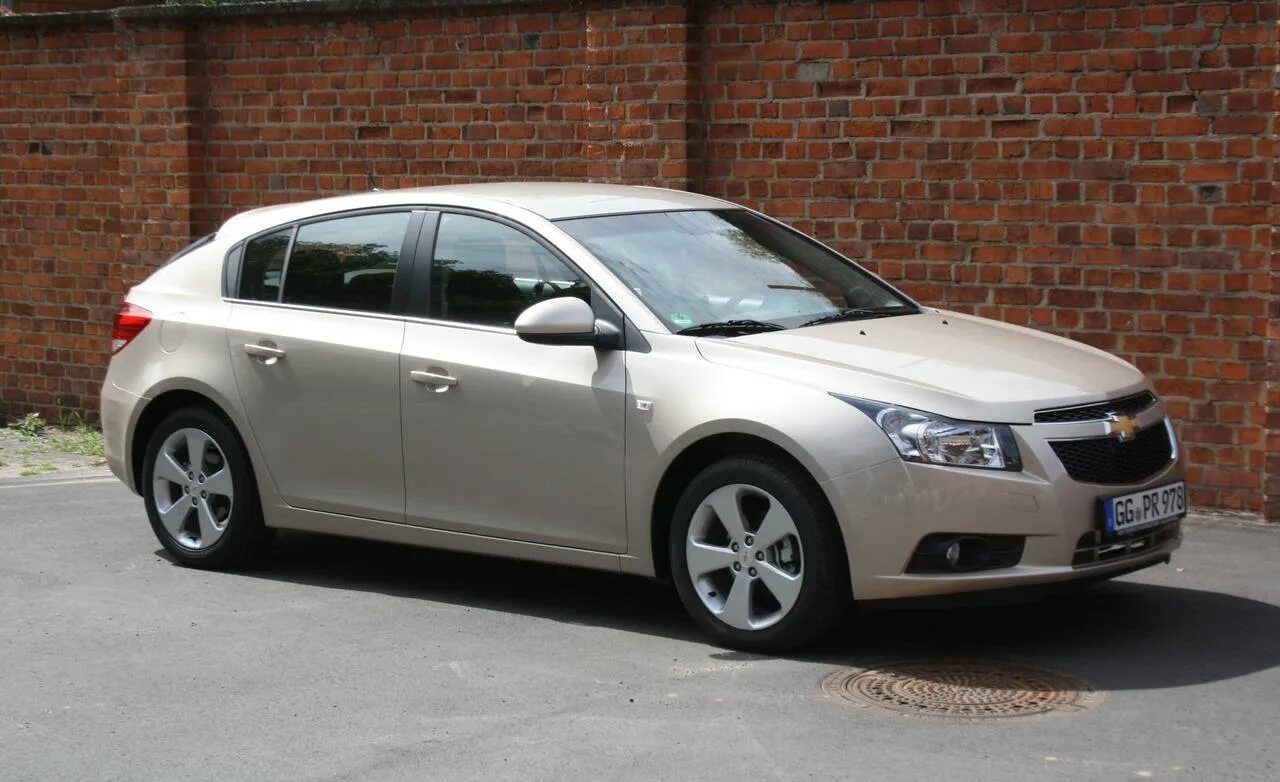 Chevrolet Cruze 2014 хэтчбек. Шевроле Круз хэтчбек 2014. Chevrolet Cruze хэтчбек 2015. Chevrolet Cruze 2012 хэтчбек.