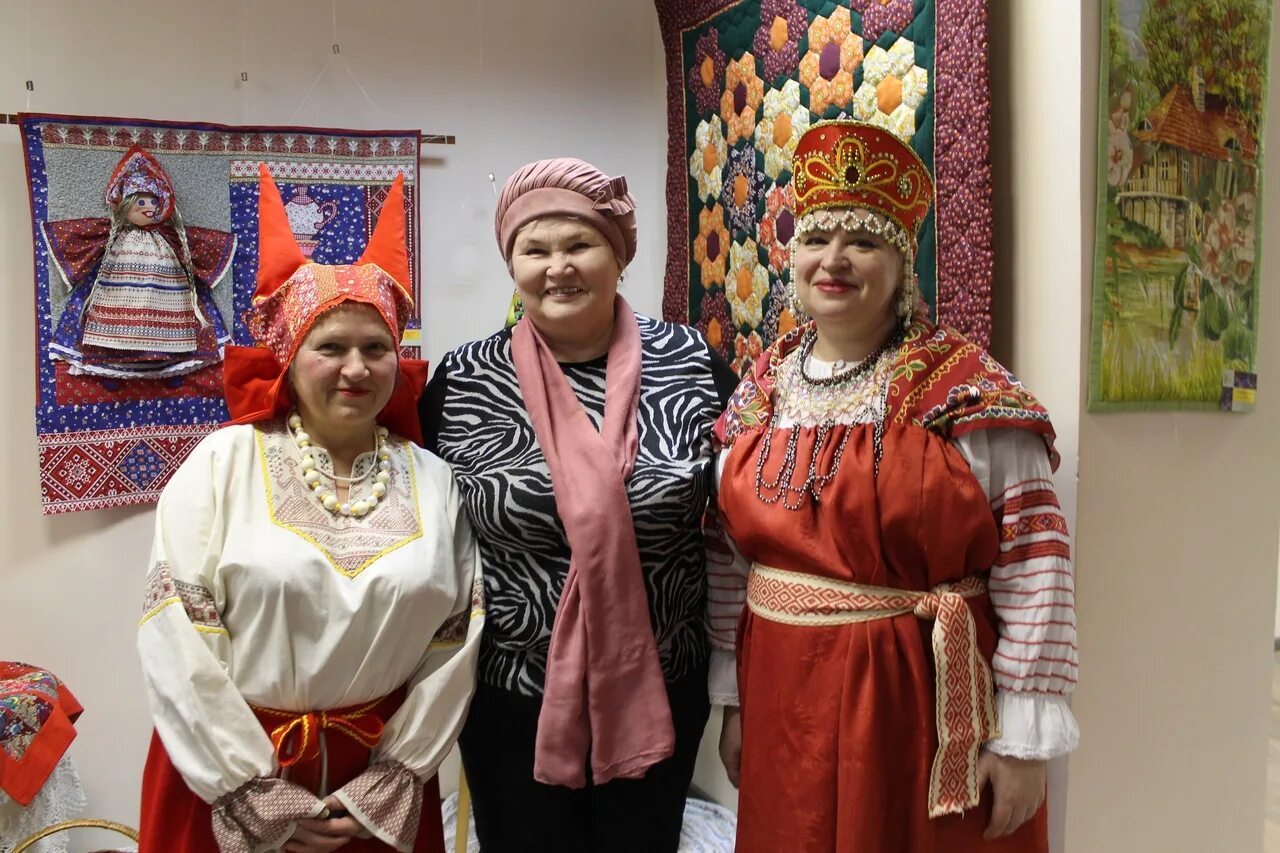 логотип рязани 2022. выставка в дши к 23 февраля. единый день народных промыслов и ремесел. единый день фольклора логотип. 9 февраля единый день народных промыслов и ремёсел рязанской области.