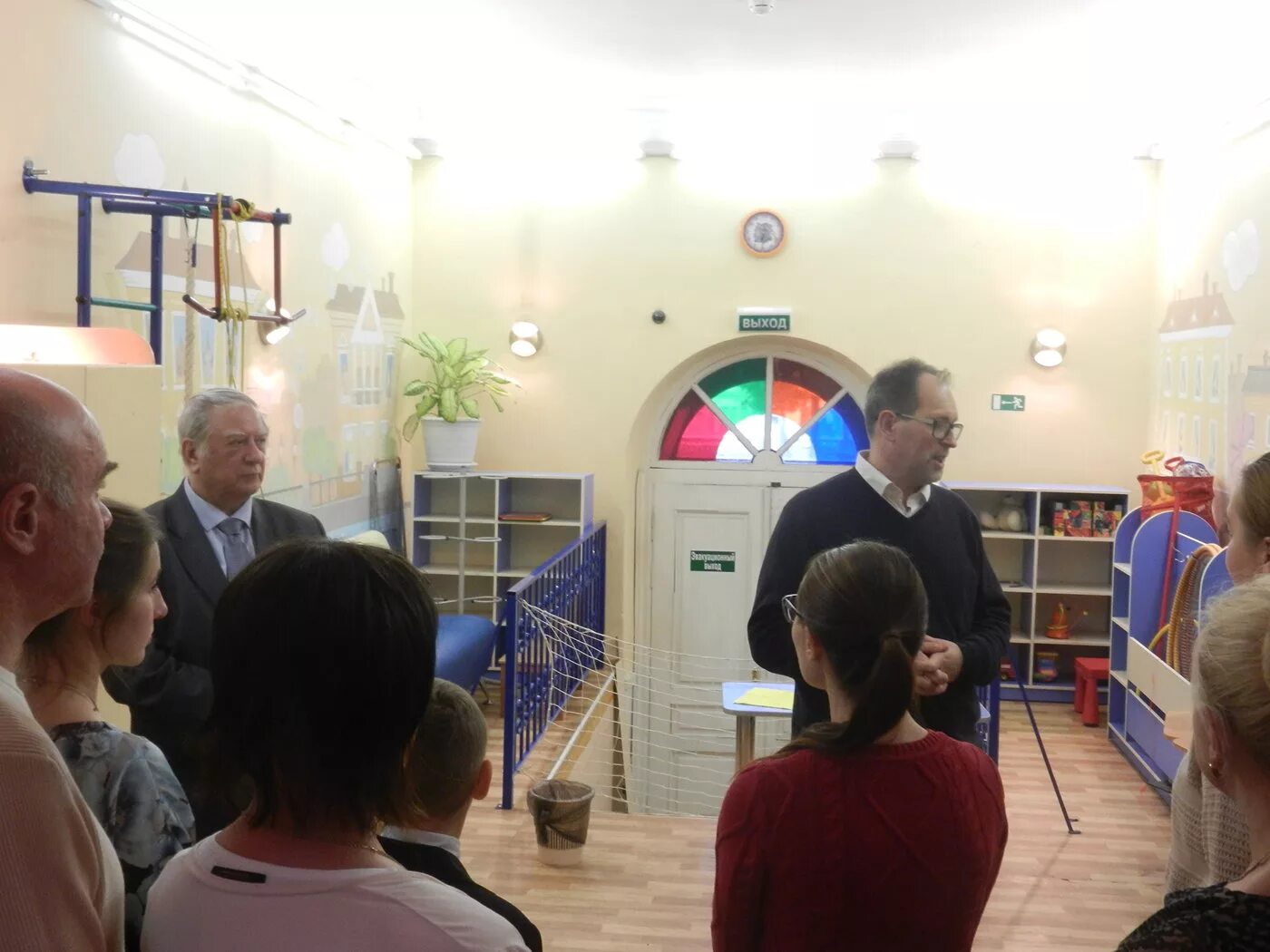 Дом милосердия барнаул. Дом милосердия вязьма. Детский православный приют дом милосердия волжский. Дом милосердия спб. Дом милосердия великий новгород.