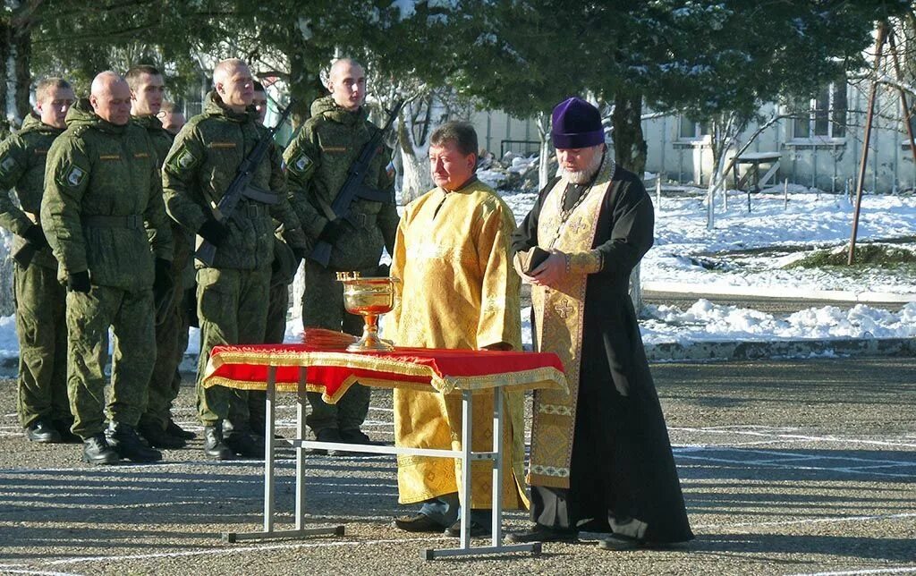 Кореновска часть. Кореновск Артиллерийская часть. Кореновск воинская часть. Войсковая часть в Кореновске. Храм святых новомучеников кубанских г.Кореновска.