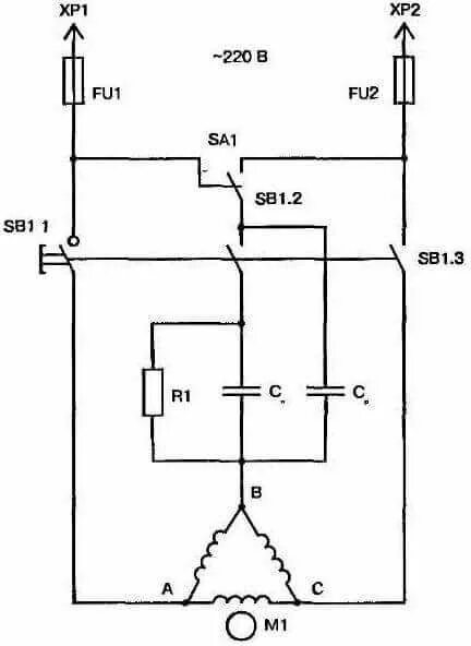Как подключить двигатель 380 через 220. Схема подключения асинхронного двигателя 220в. Схема подключения 3 фазного двигателя через конденсатор. Схема для однофазного электродвигателя на 220 вольт. Схема подключения двигателя 220 в с конденсатором.