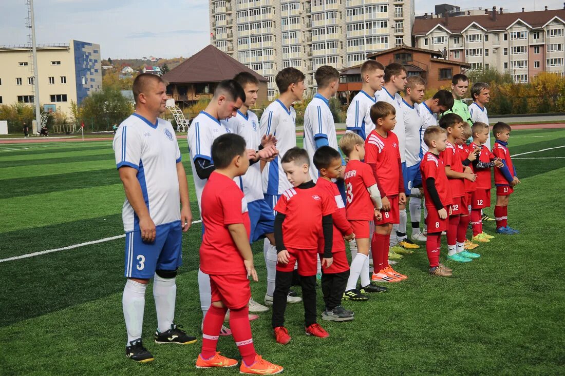 Барнаул 2006. Футбольная команда звезда. Алтайский чемпионат по футболу. Динамо барнаул команда. Алтай футболисты.