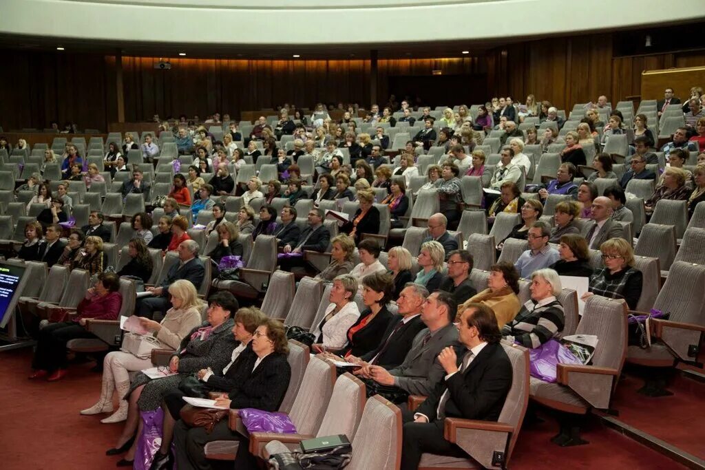 Ассамблея здоровье Москвы СППВР. "Интерактив" медицинские конференции. Врачебная конференция в кабинете. Пульмонологи конгресс Москва фото. Audience first