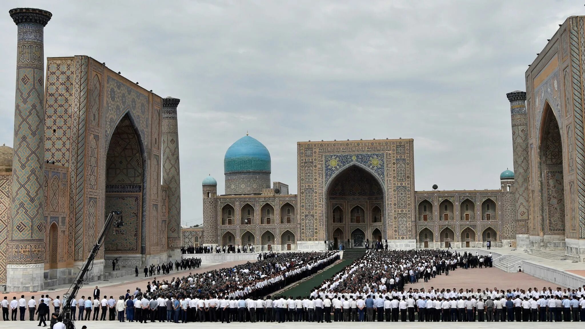 Ислом каримов макбараси. Самарканд гробница ислам каримова. Каримов самарканд. Похороны ислама каримова президента узбекистана. Инаугурация ислама каримова.
