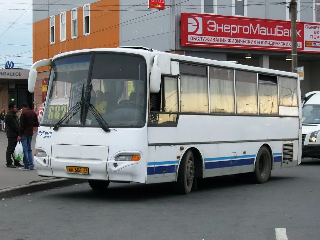 Автобус 682 СПБ. Автобус в Рыбацком. Метро Рыбацкое автобусы. Маршрутка метро Рыбацкое. Никольское 682