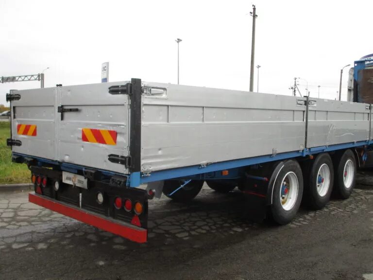 Бортовой длинномер вольво 20 тонн. Длинномер маз 12 метров. Полуприцеп шаланда. Длинномер камаз - 13. Полуприцеп бортовой нефаз 93341.