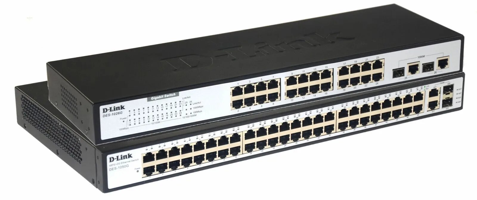 Золотые буквы с бриллиантами. G des. Лого геткурса. G des. G des.