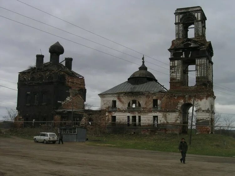 Погода большие кемары нижегородской. Знаменская церковь кемары. Кемары нижегородская область церковь. Б. Знаменская церковь кемары.
