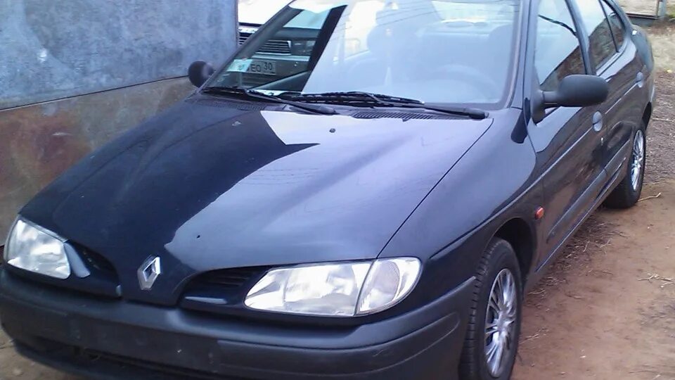 Renault 1997. Рено Меган Классик 1997. Рено-Меган 1997 г.в 1.6. Renault Megane 1997. Рено Меган Классик 1997 1.6 бензин.