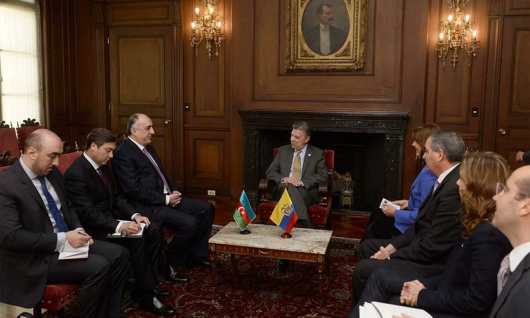 Новости часа в азербайджане на фейсбук. Кабинет министров Колумбии. Колумбия и Азербайджан. Министр Колумбия. Колумбия торговые отношения с Россией.