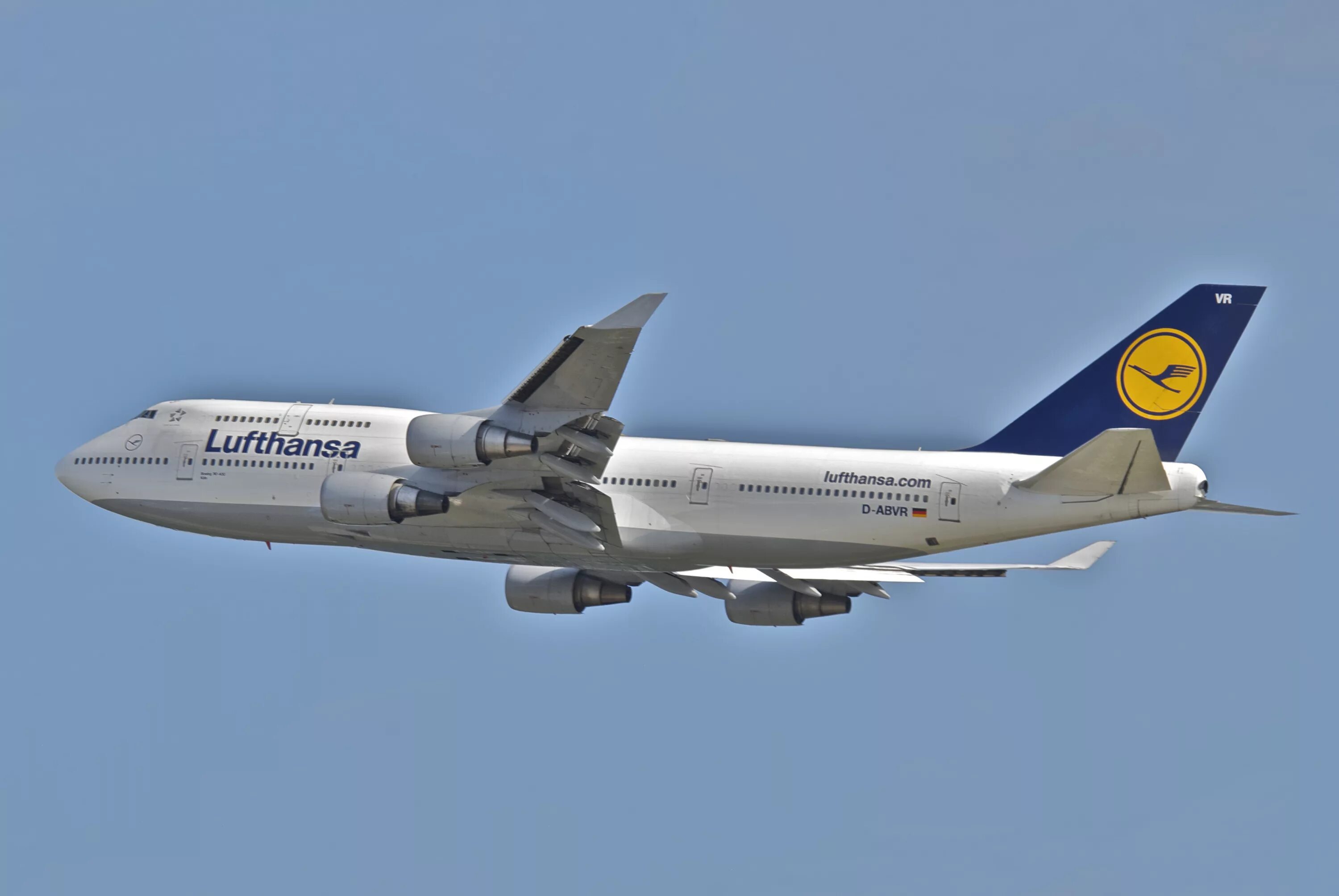 Авиабилеты купить люфтганза. 747-400 Люфтганза. Боинг 747 400 Люфтганза. B747-8 Lufthansa. Боинг 747 Люфтганза.