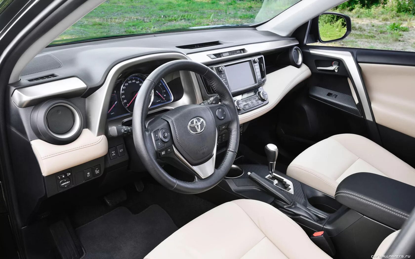 Toyota rav4 2014 салон. Тойота рав 4 салон. Тойота рав 4 новая салон. Салон Тойота рав 4 2013г.