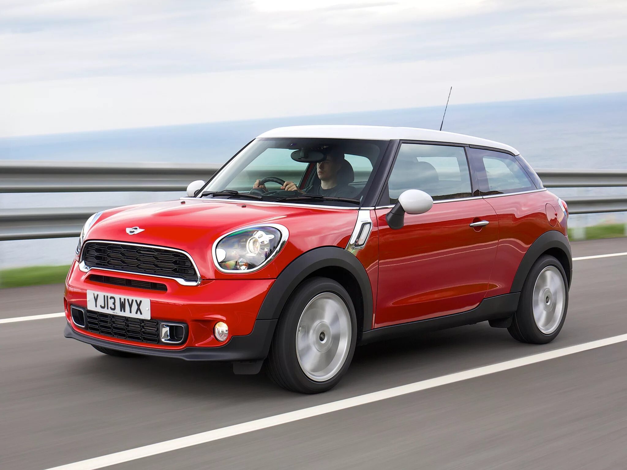 Мини купер похожие. Mini Paceman (r61). Kia Mini Cooper. Mini Cooper r61. Мини Купер и Киа соул.