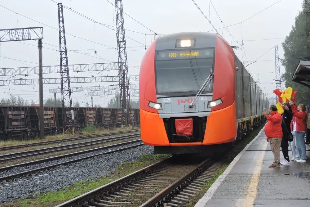 Ласточка Качканар Екатеринбург. В Качканар прилетела первая Ласточка. Ласточка Екатеринбург Нижний Тагил Качканар. Ласточка ЕКБ Качканар.