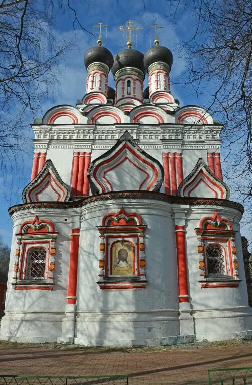 Спас сетунь. Храм спаса нерукотворного образа на сетуни. храм спаса нерукотворного в кунцево. храм на кунцевском кладбище. храм на сетуни в москве.