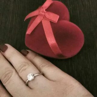 Кольцо для предложения руки и сердца