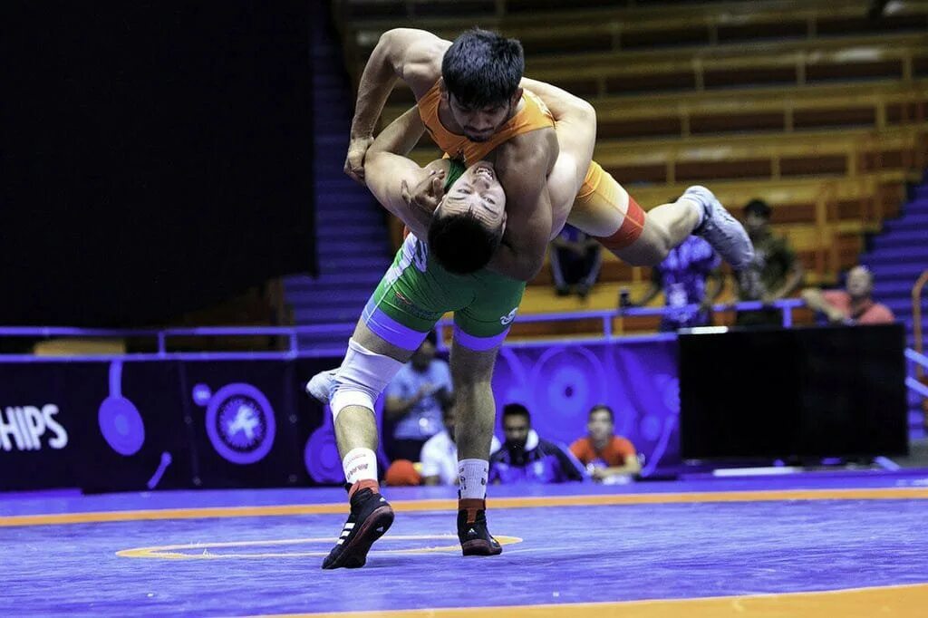 Борьба индия. 2014TASHKENTWORLDFREESTYLEWRESTLINGCHAMPIONSHIP70KGFINALS%20(10)БЕКЗОД АБДУРАХМОНОВ (UZB)178-74. Indian Wrestling. Junior Wrestling League. Biskek Asiya 2022 Wrestling Champion Arslan.