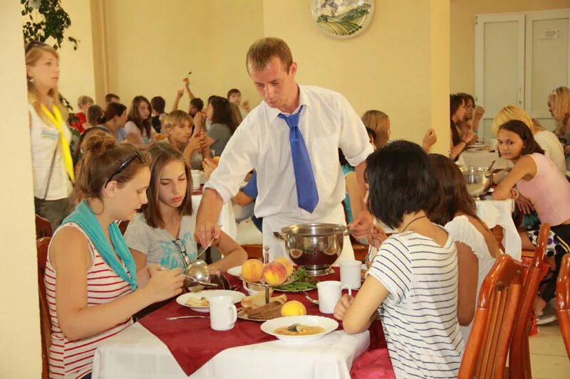 Лагерь юный нефтяник краснодарский край. Лагерь юный нефтяник 2003. Юный нефтяник лагерь. Туапсе лагерь юный нефтяник. Юный нефтяник.