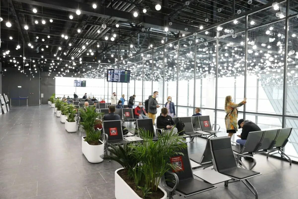 Сотрудник службы безопасности аэропорта. Аэропорт волна симферополь. Служба авиационной безопасности в аэропорту. Сопп домодедово аэропорт. Работу в новом аэропорту.