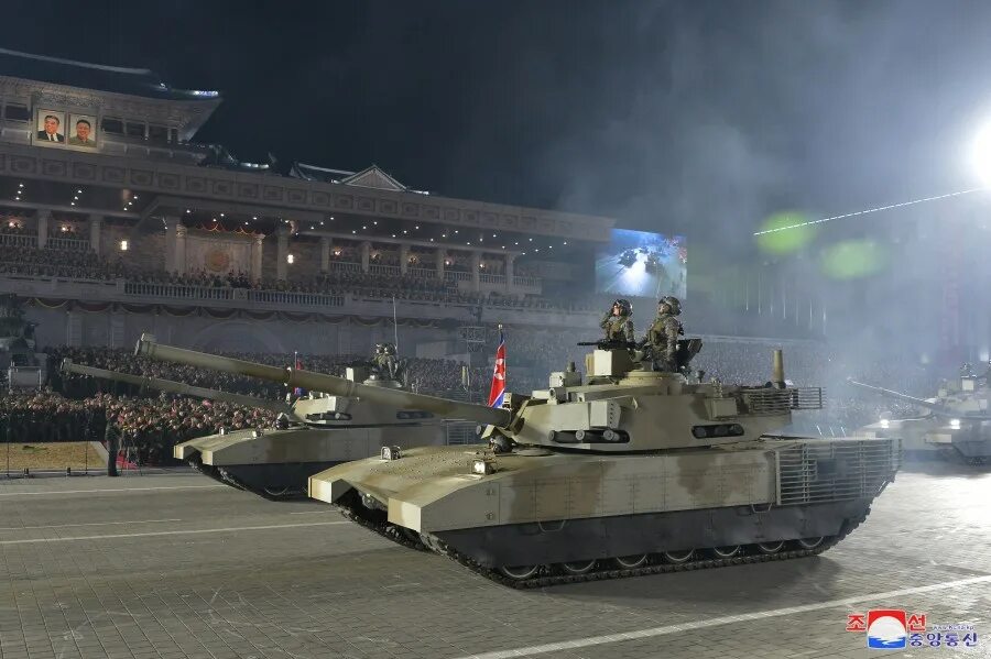 Парад в китае 2025. M-2025 mbt north korea. парад в северной корее 2025. танк сонгун-915. танки кндр сонгун 915.
