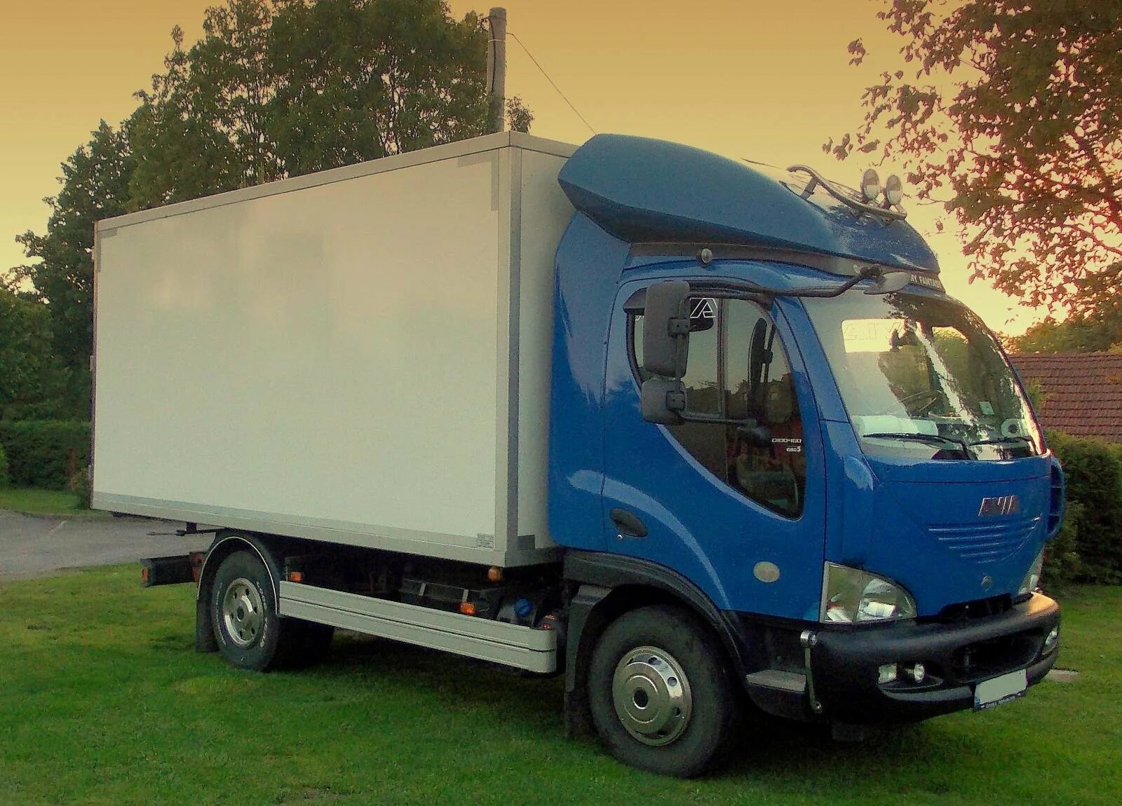 Авиа авто с пробегом. Самосвал Daewoo-Avia d75. Avia a31n рефрижератор. Грузовик Daewoo-Avia d75 со спальным модулем. Грузовик Avia d100.