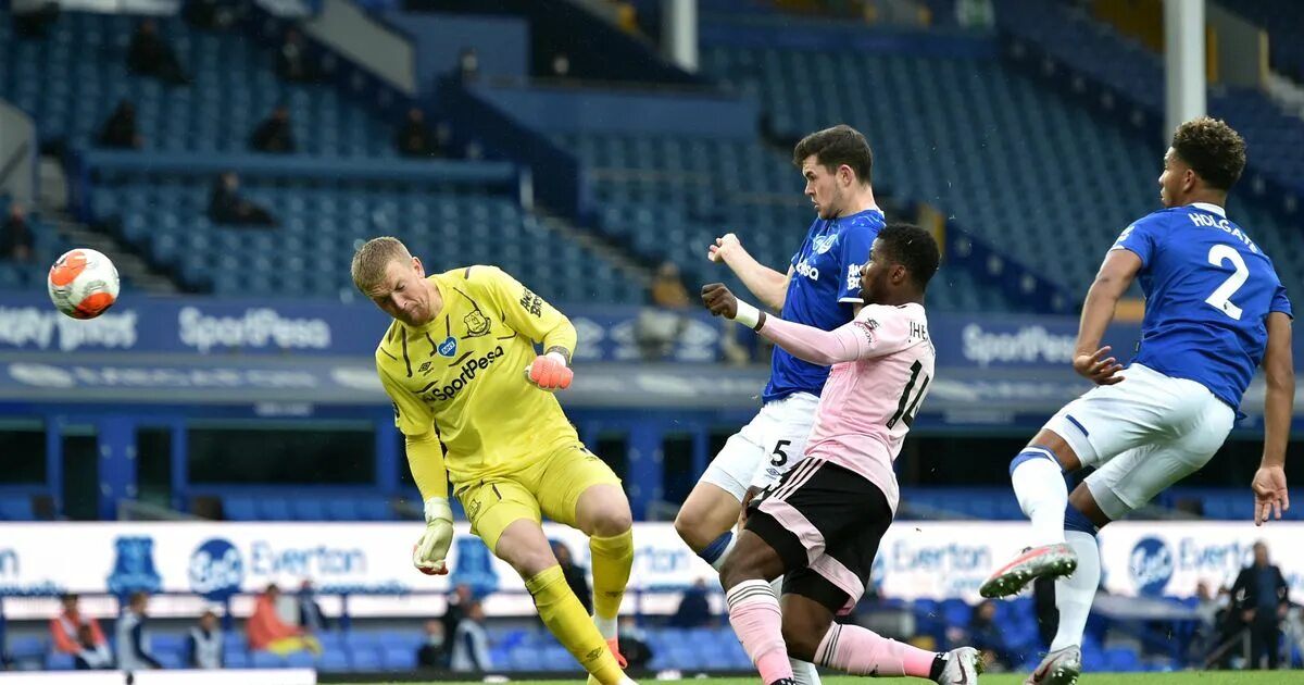 Лестер эвертон прогноз. Эвертон - лестер сити. лестер англия. лестер выиграл апл. 4 февраля 2017 эвертон борнмут 6:3.