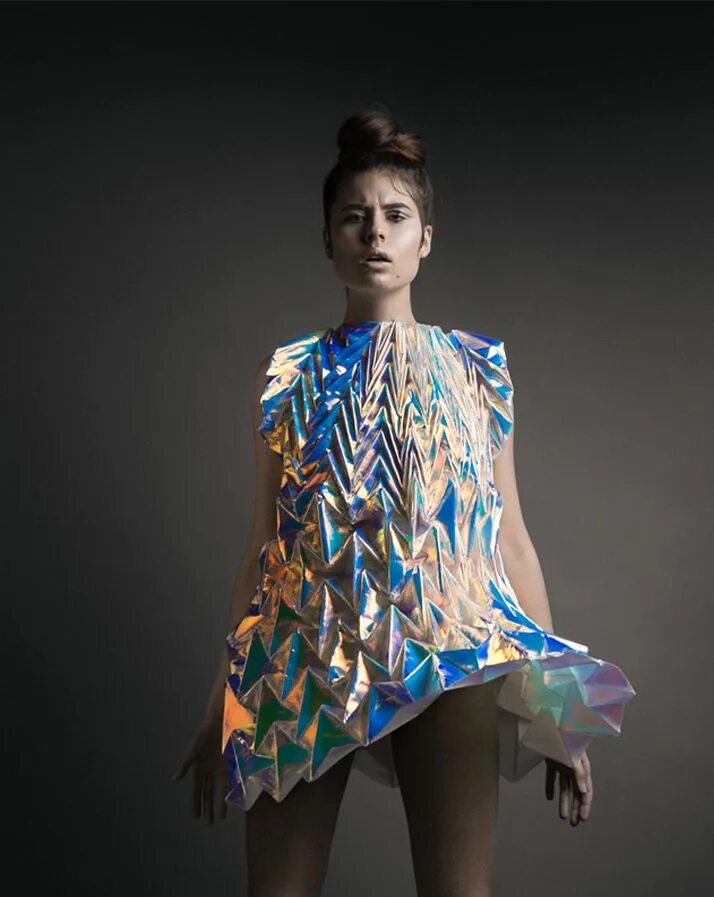 Айрис ван херпен дизайнер коллекция. Стрит стайл япония 2022. Экстравагантные платья. Необычные платья для женщин. Необычная одежда для женщин.