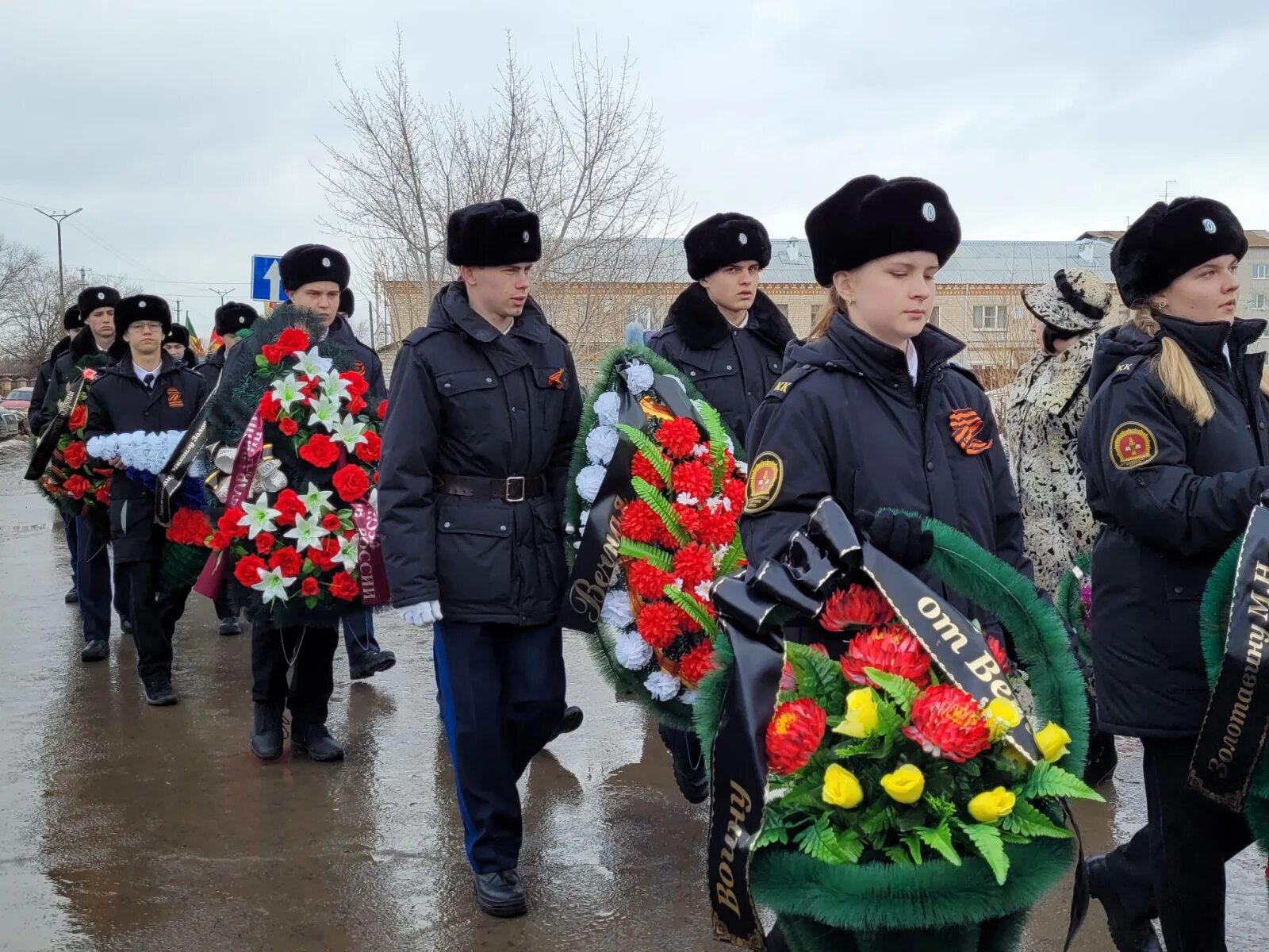 Простились с офицером. Траурная церемония прощания с солдатами. Прощание с десантниками Украина.
