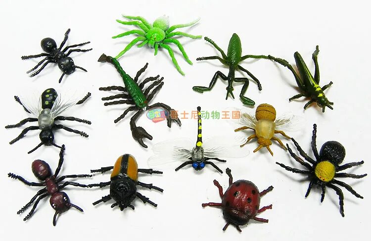 8 пауков и жуков. Набор резиновых насекомых. Резиновые жучки игрушки. Игрушки жучки паучки. Жук игрушка.
