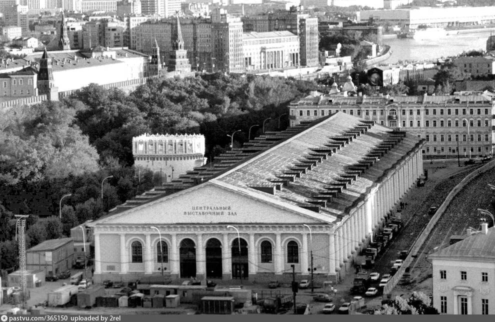Манеж площадь. Московский манеж 1817. манежная площадь бове. моховая улица москва манеж. московский манеж архитектор.