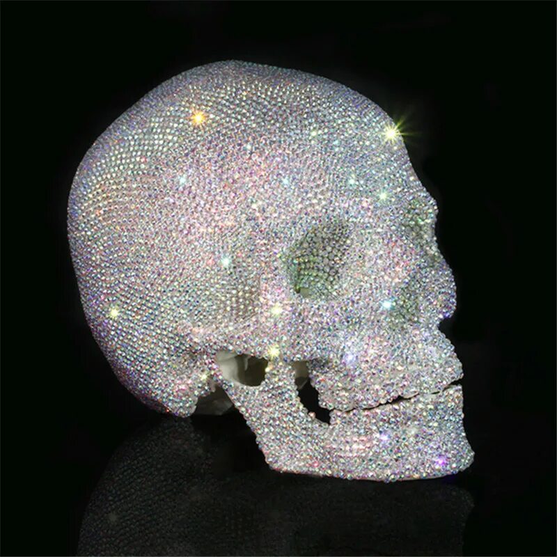 Алмазные черепа в оп. Бриллиантовый череп Дэмиена Херста. Алмазный череп Дэмиен Херст. Череп из алмазов.