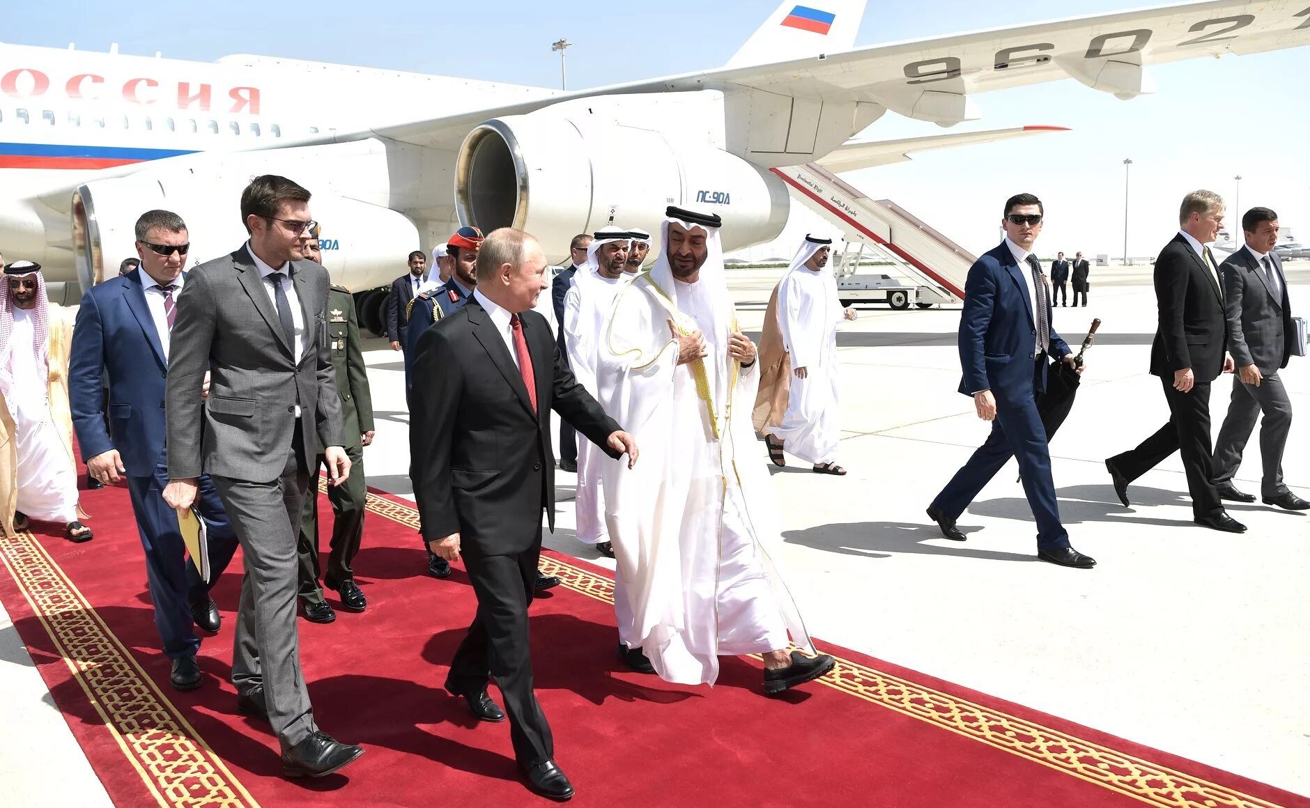 Визит Путина в Саудовскую Аравию 2019. ОАЭ наследный принц Абу Даби.